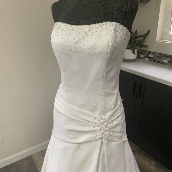 🚫SOLD🚫Eden Bridal wedding Dress 👗 White Size 10 Fit And Flare - Picture 5 of 12